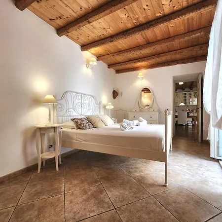 Il Cortile Di Dioniso דירה סירקוזה